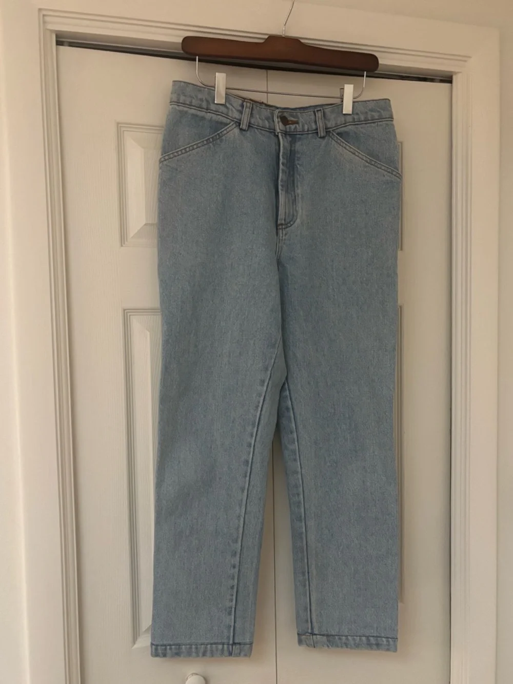 Slim Straight Men’s Jeans in Light Blue